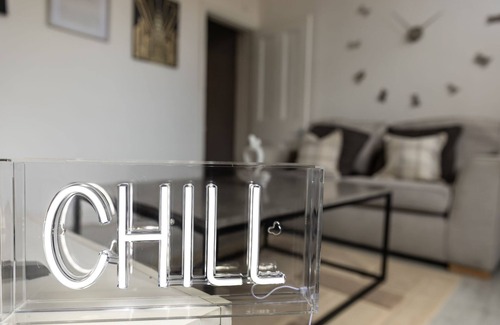 Barnsley Casa | 2bedroom Cosy Fully detached Retreat, with computerized shower & game room.