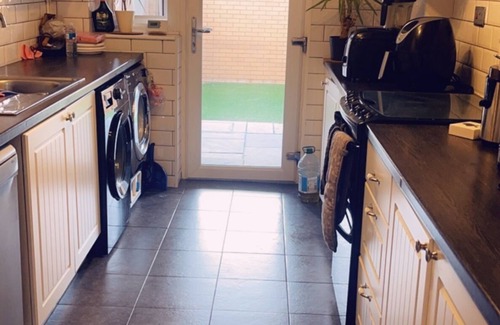 Singlewell Casa | 2Bedroom house in Gravesend