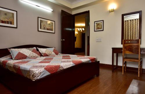 New Delhi Hotel | 2BHK Comfortable Furnished Serviced Apartments in Hauz Khas - Woodpecker Apartments