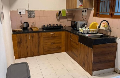 Domlur Apartamento | 2BHK Cozy stay Indranagar