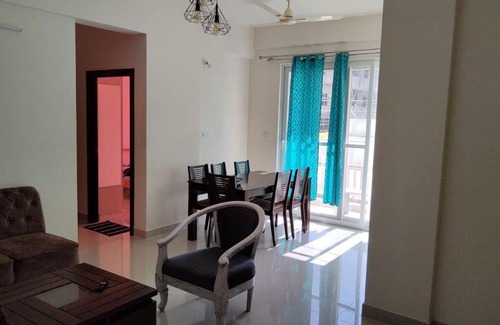 Bengaluru Apartamento | 2BHK Lux Home Manyata Airport Hennur Pool BH02