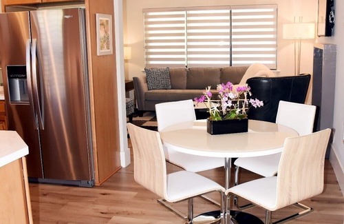 Delray Beach Casa | 2BR- 1 BA Casa bellamente diseñada, cerca de toda la acción de Delray