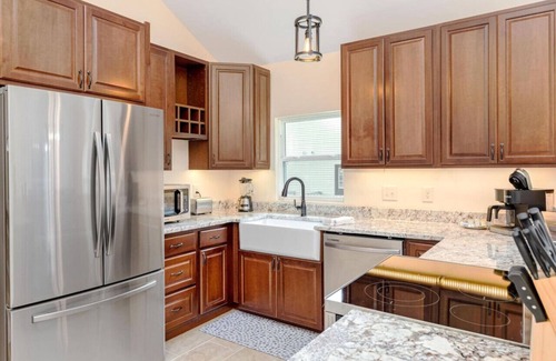 Tri-Cities Casa | 2BR, 1BA Remodeled House in Gray Community