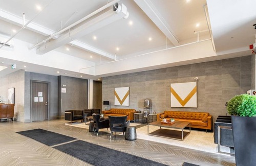 Kirkendall North Apartamento | 2BR 2 Storey Loft Free Parking Gym 3