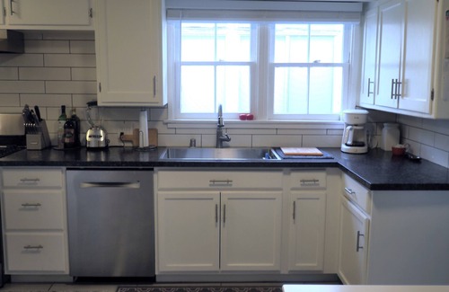 Belmont Shore Casa | 2BR/2BA-Beach-Walkable-Shops, Restaurants-Garage-Pets Welcome!