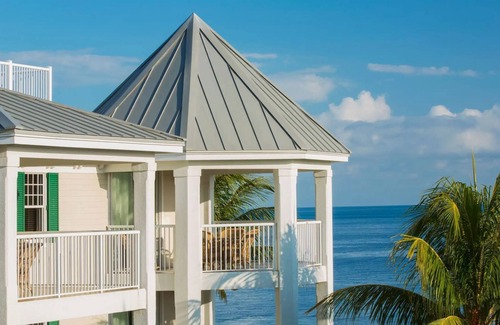 Key West Villa | 2BR/2BA Beachfront Resort Villa @ Windward Pointe along Atlantic Ocean