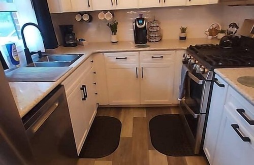 Craigsville Casa | 2BR/2BA - Bridge Day | Steam Sauna & Jetted Tub