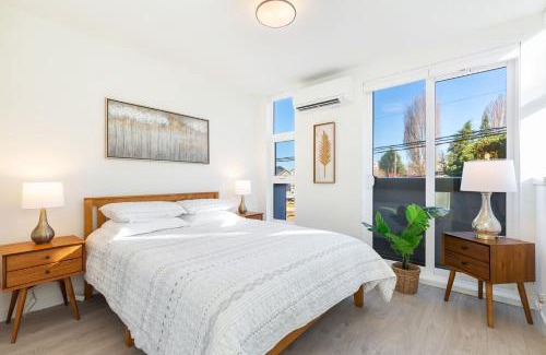 Broadway Casa | 2BR 2BA Capitol Hill Cozy Haven- Rooftop