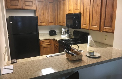 Welaka Condominio | 2BR / 2BA Condo en el St Johns River-Welaka Resort Living