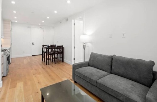 Mission District Condominio | 2BR 2BA Condo w Rooftop Deck - San Francisco Life Real Estate