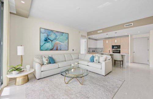 Singer Island Apartamento | 2BR 2BA condo with ocean views in Luxury Resort Amrit