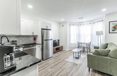West Philadelphia Apartamento | 2BR/2BA Getaway – for Traveling Professionals