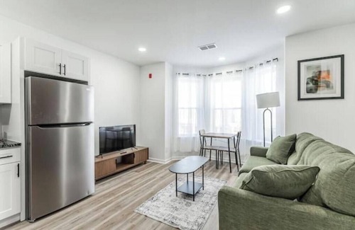 West Philadelphia Apartamento | 2BR/2BA Getaway – for Traveling Professionals