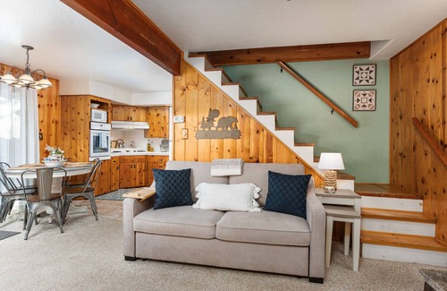 West Village Cabina | 2BR/2BA + Loft | WEST Village