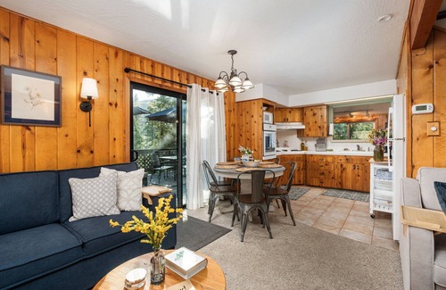 West Village Cabina | 2BR/2BA + Loft | WEST Village