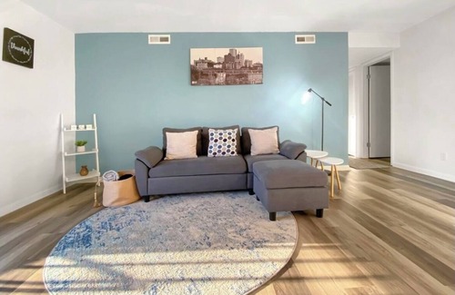 Winston - Salem Condominio | 2BR-2BA Near Downtown, WFU & Hospital! 50% off 30+days