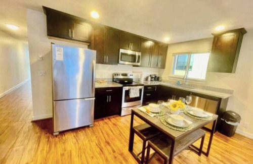 West Queen Anne Casa | 2BR/2BA with Parking & Peaceful Vibes