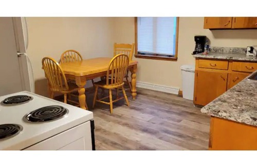 Canton Apartamento | 2br 2bath apt with a game room & full bar near HOF!!