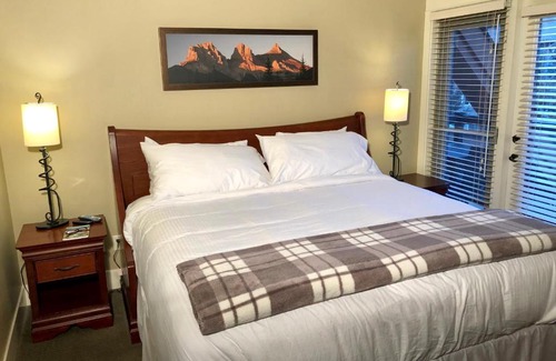 Canmore Apartamento | 2BR 2Bath Mountain Condo Resort