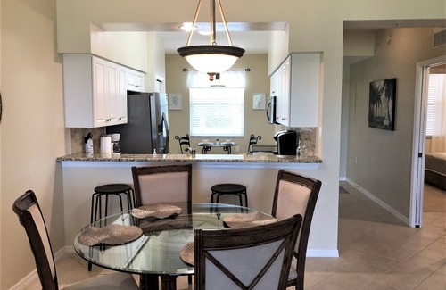 Naples Condominio | 2br/2bth - 1250ft - North Naples- 2 bd/2bath Cypress Woods North(Naples, Fl)