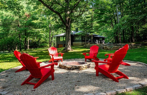 Helmsburg Casa | 2BR, 3.5 BA Retreat