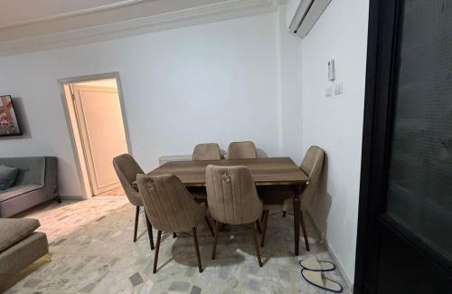 Suwailih Apartamento | 2BR Apartment in Tlaa Al Ali, Parking, AC, WIFI