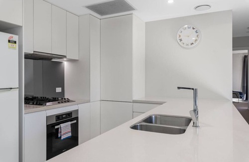 Macgregor Apartamento | 2BR Apartment w/ Balcony Near Food Shop & Transit