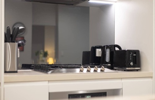 Macgregor Apartamento | 2BR Apartment w/ Balcony Easy Access All Hotspot