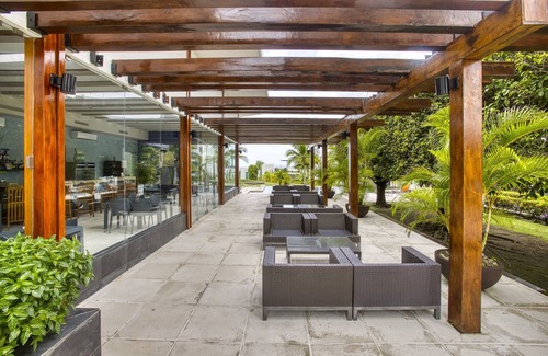 Rio Mar Apartamento | 2BR Apartment with Ocean View PH Río Mar 11A