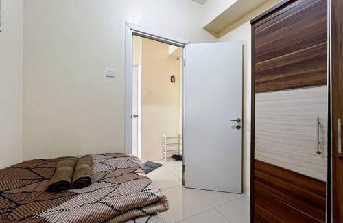 Rawasari Apartamento | 2BR Apt Green Pramuka with Pool & Wi-Fi by 2ndHome