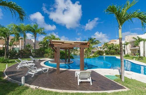 Puerto Aventuras Apartamento | 2BR Apt with Lagoon View in Puerto Aventuras