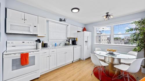 North End Casa | 2BR Beach Escape - Walk to Boardwalk - Parking