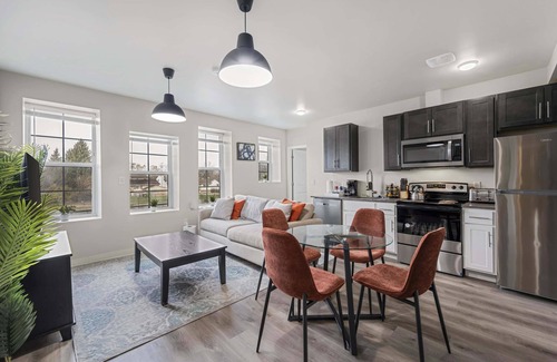 New Center Detroit Apartamento | 2BR Brand New Apartment Near Henry Ford