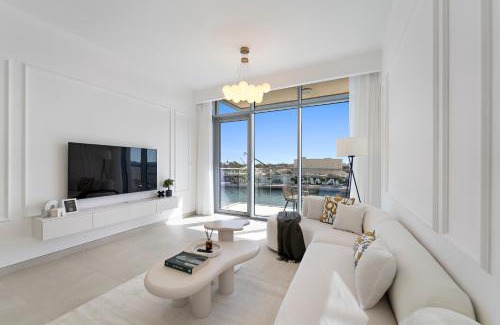 Al Safa Apartamento | 2BR Canal Front B3, Waterfront Views