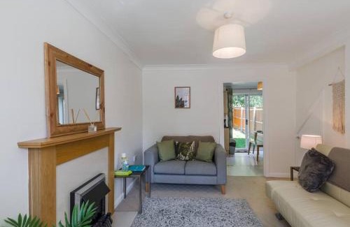 Bowthorpe Casa | 2br Chapel Break Parking Kitchen Fast Wifi