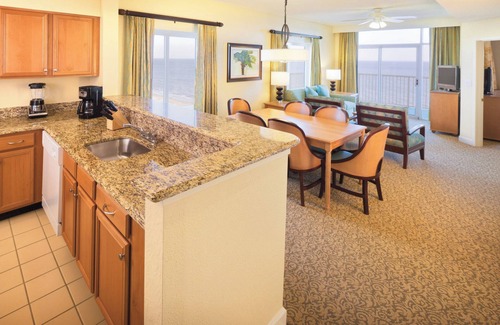 Arcadian Shores Condominio | 2BR -Club Wyndham SeaWatch-Pools, Lazy River, Beach, Tiki Bar+ More!