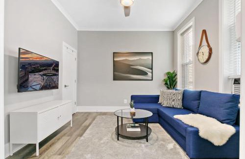West Town Apartamento | 2BR Comfy and Stylish Apt in West Town - Erie 1R