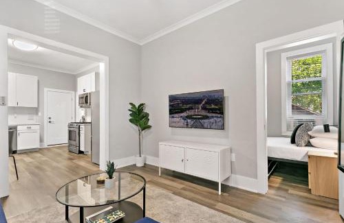 West Town Apartamento | 2BR Comfy and Stylish Apt in West Town - Erie 1R