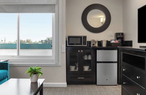 Anaheim Resort Complejo | Suite cómoda a pasos de Disneyland con piscina y WiFi en el resort