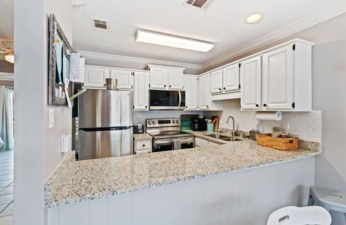 Gulf Shores Apartamento | 2BR Condo Beach Access, Pool and Walk to Hangout!