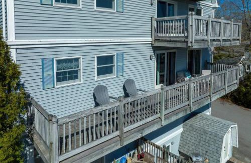 Southwest Harbor Apartamento | 2BR Condo with Ocean Views in Downtown SW Harbor "Seaglass"