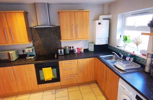 Belfast Casa | 2BR Cozy Duplex in Belfast