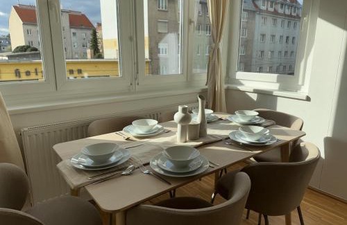 Floridsdorf Apartamento | 2BR, Danube, Central, U6 & S-Bahn - Axara Housing BRN 16