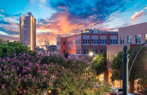 Central East Austin Casa | 2BR Designer Condo on Trendy East 11th St, Downtown Austin