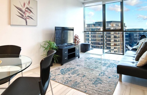 Newstead Apartamento | 2BR Food & Drink Hub ★ Gimnasio ★ Piscina ★ Vistas ★ Azotea