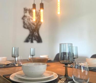 Gemarkung Vohwinkel Apartamento | 2Br freeParking DUS Airp DUS Ess NTFLX