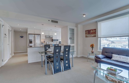Chinatown Apartamento | 2BR Furnished Apt. near Washington Monument