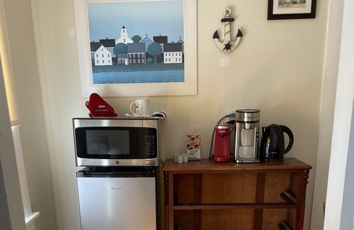 Bath Casa | 2BR Guest Unit in 1790 Home. Great Family Deal!