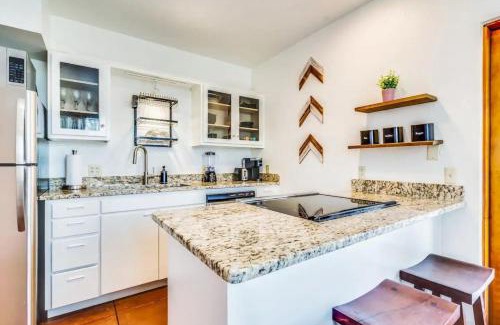 West University Apartamento | 2BR Hideaway with Patio Springtime in Downtown