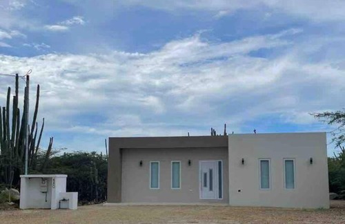 Alto Vista Casa | 2BR Home in Noord, Aruba